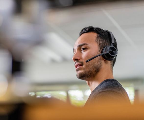 HP Poly Voyager 4310 - Headset